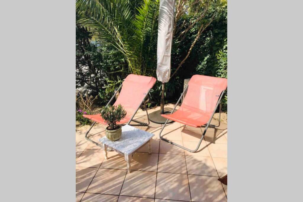 La Petite Pinede Studio Climatise Proche Plage Sanary-sur-Mer Exterior photo