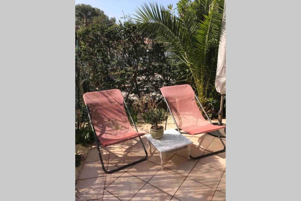 La Petite Pinede Studio Climatise Proche Plage Sanary-sur-Mer Exterior photo