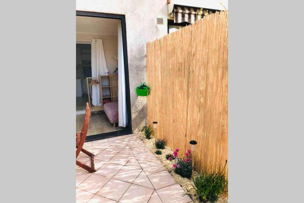 La Petite Pinede Studio Climatise Proche Plage Sanary-sur-Mer Exterior photo