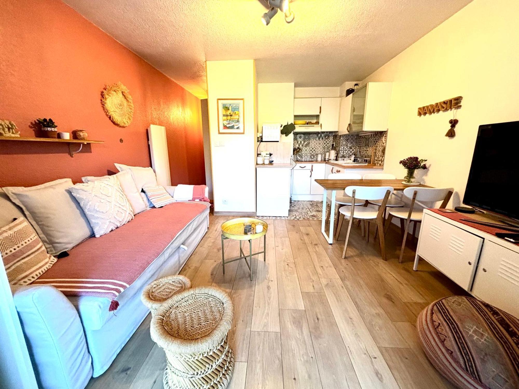 La Petite Pinede Studio Climatise Proche Plage Sanary-sur-Mer Exterior photo